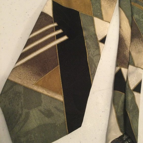 American Outpost Vintage 100% Silk Necktie - Picture 2 of 3